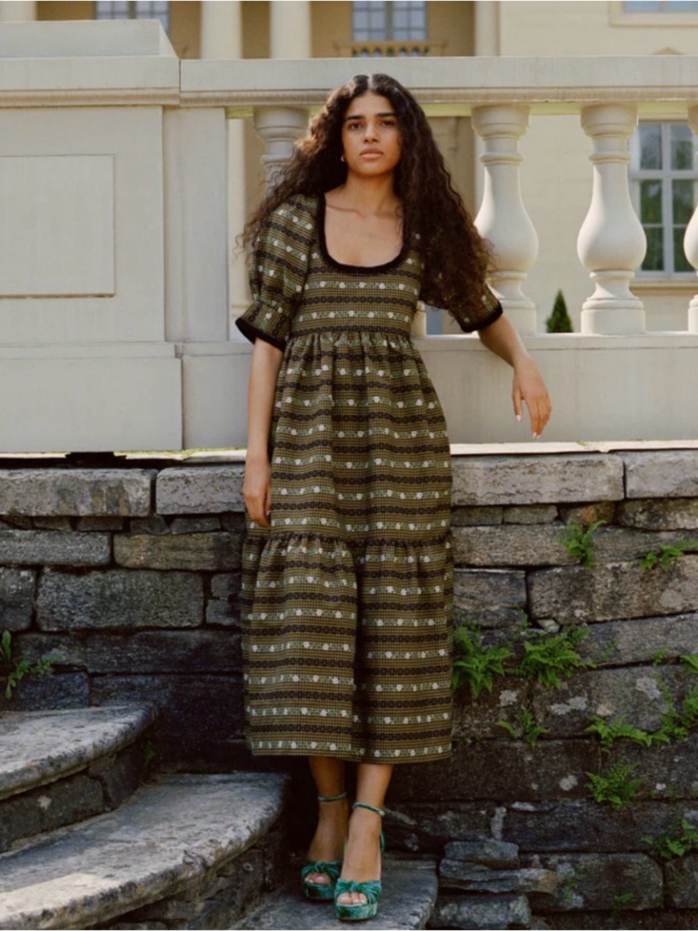 Olive Patterned Puff-Sleeve embroidered flower Midi Dress